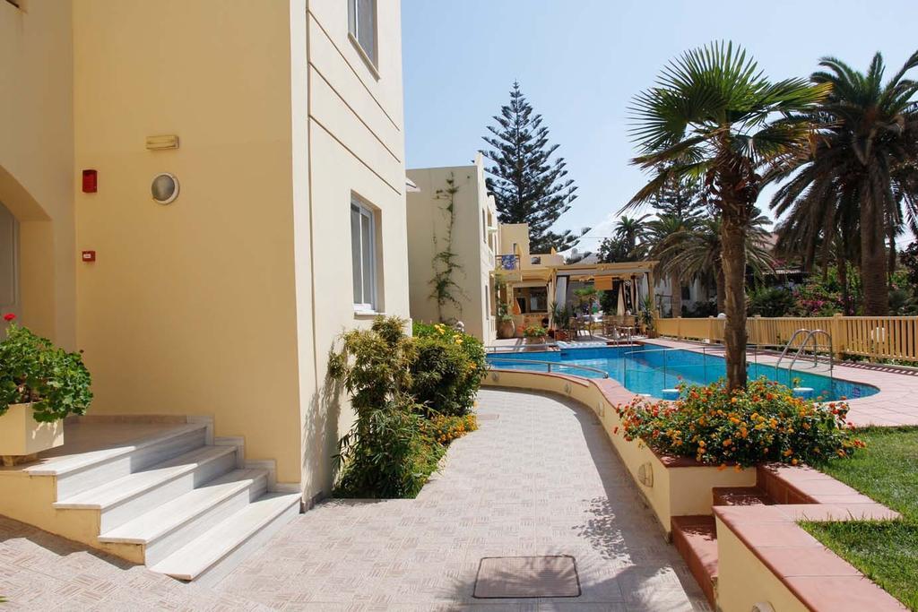 Lambrinos Suites Платаньяс Екстер'єр фото