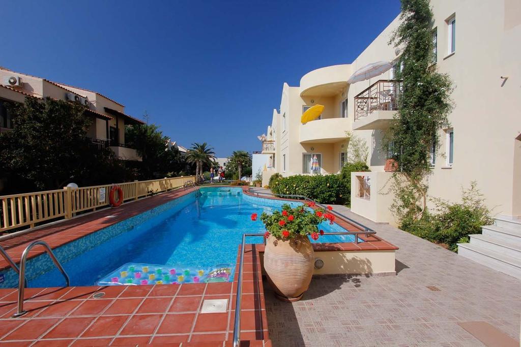 Lambrinos Suites Платаньяс Екстер'єр фото