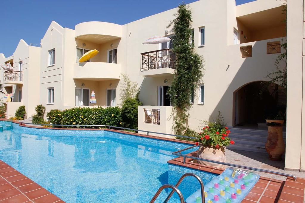 Lambrinos Suites Платаньяс Екстер'єр фото